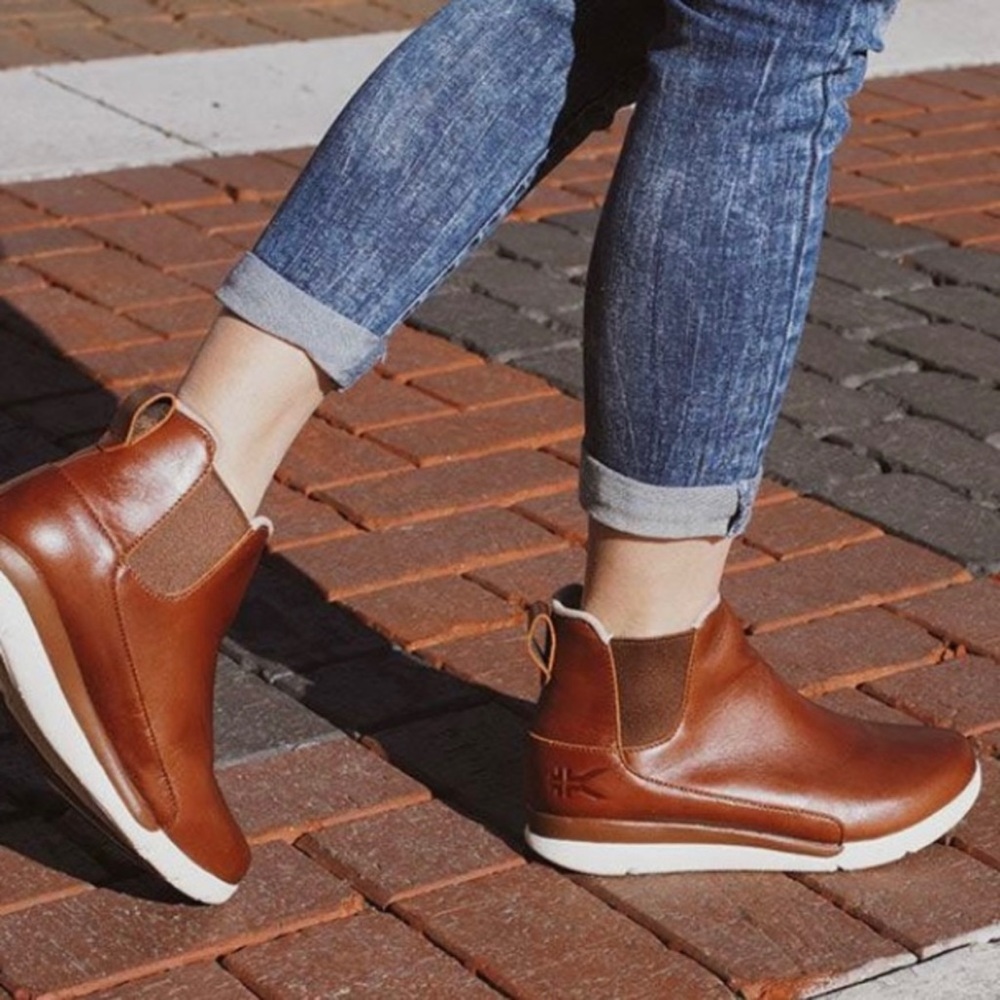 Kuru Luna Brown Leather Booties 8